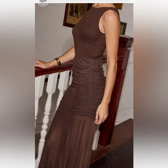 Commense Brown Maxi Dress - Picture 4 of 7